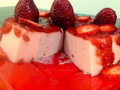 Tarta de yogurt de fresa con fresas 0%