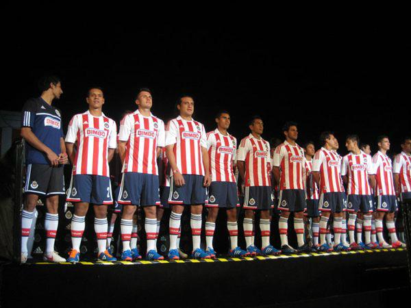 Nueva camiseta de las Chivas del Guadalajara; temporada 2012-2013