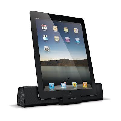 Sal de vacaciones o de paseo en compañía de la Bocina estéreo portátil SOMA™TRAVEL de XtremeMac™