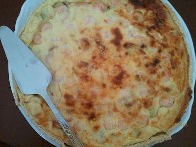 Quiche de tetilla, puerros y camarones