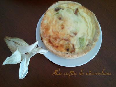 Quiche de tetilla, puerros y camarones