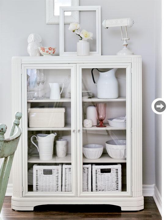 Atreverse con marcos vacíos sobre las paredes