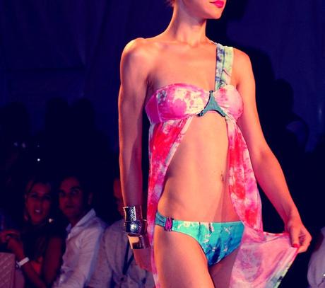 Tendencias baño 2013: desfile Dolores Cortés en Miami Fashion Week