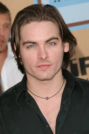 Kevin Zegers será Alec?