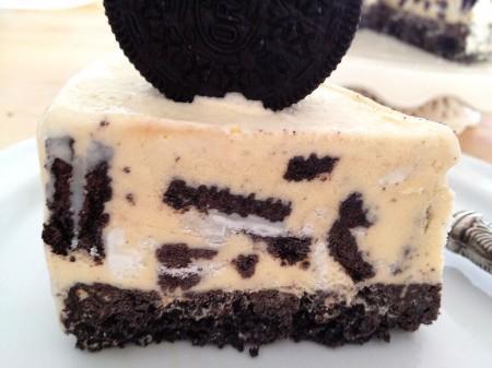 Buen finde Tarta helada de vainilla y galletas Oreo tarta helada receta tarta galletas oreo tarta de vainilla sprinkles siropes recetas galletas oreo recetas fáciles para los peques recetas delikatissen recetas de postres de verano recetas con oreos receta fácil helado helado con oreos guarniciones para helado galletas de todo tipo frutos secos fruta fresca fotos oreos tartas fotografía de postres decoración de tartas chocolates blog lifestyle deco grastroblog delikatissen base tarta oreos base tarta de queso base tarta cheesecke