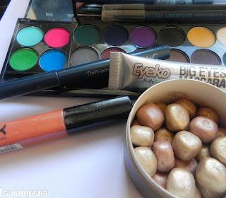 Cocktail!!....hoy, blue lagoon