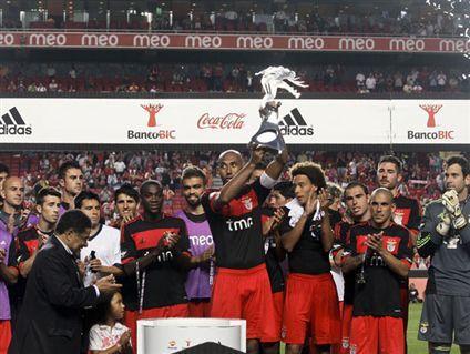 VIDEO GOLES: BENFICA-5 REAL MADRID-2 (PRETEMPORADA  2012/13)