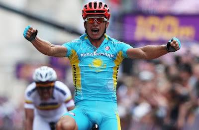 Entre el mar de dudas triunfa la pericia de Vinokourov