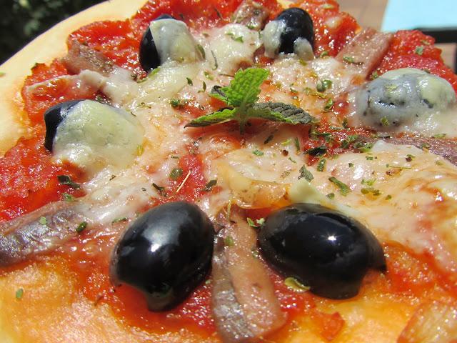 Focaccias a la putanesca