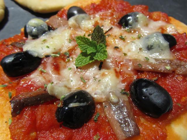 Focaccias a la putanesca