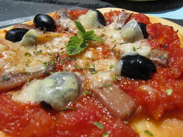 Focaccias a la putanesca