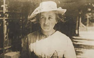 Entrevista a Rosa Luxemburgo: 