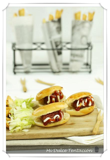 Mini Hot Dogs con Bastones de Batata Fritos - Batido de Cerezas y Miel