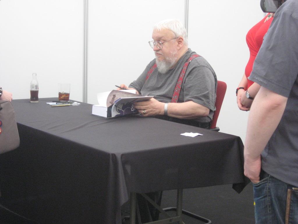 Crónica de la firma de George R.R. Martin en Celsius 232