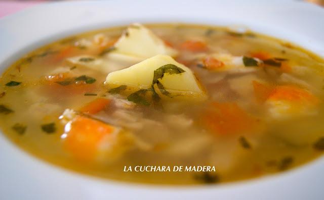 CALDO DE PESCADO CANARIO