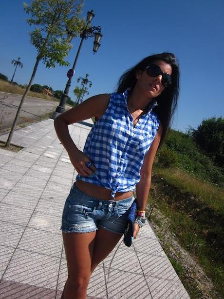 A CUADROS!