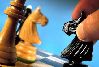 Como preparar un ataque a la descubierta en el ajedrez