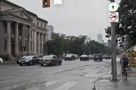 09bj My second day in Toronto and a little rich tour