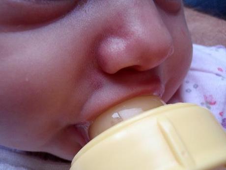 En Paraguay solamente el 25% de los bebés recibe leche materna