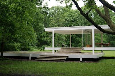 Mies Van der Rohe  126 años