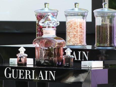 Presentacion perfume: La Petite Robe Noire de GUERLAIN