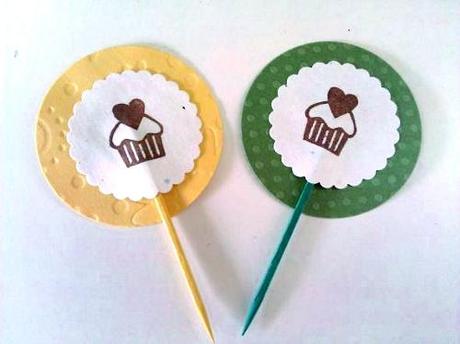 DIY adornos cupcakes scrapbook con cortadores