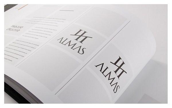 identidad cuatro almas