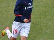 Nenê cerca fichar Málaga