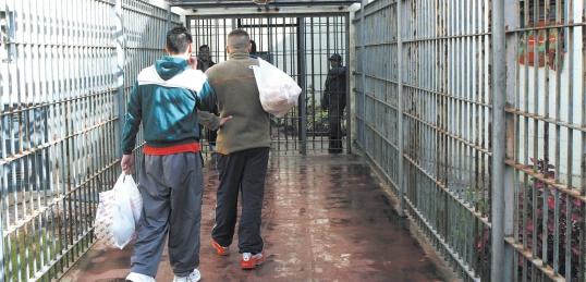 Se escapa un detenido cada 21 días de las prisiones bonaerenses