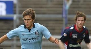 DENIS SUAREZ BRILLÓ EN EL LIMERICK- MANCHESTER CITY