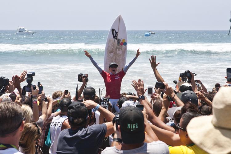 Julian Wilson y Lakey Peterson campeones del Nike US Open of Surfing 2012