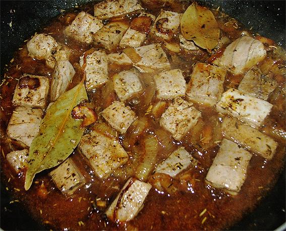 Atún encebollado al estilo de Cádiz