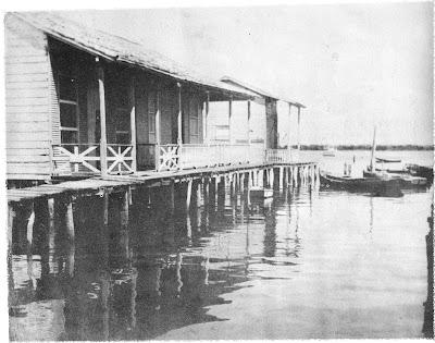 La aldea a Flor de Agua.