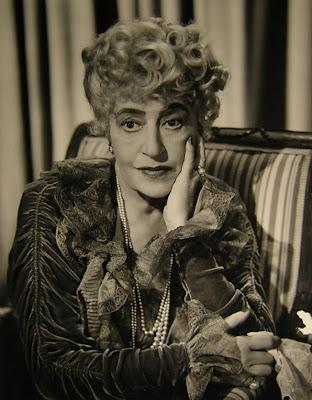 Los Cotilleos de T.C. (I)