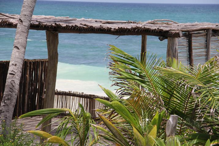 Hoteles cabañas en Tulum, Cancún, Riviera Maya. Papaya Playa Project.