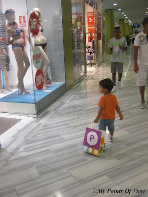 Miércoles Mudo: De Compras A Través De Sus Ojos