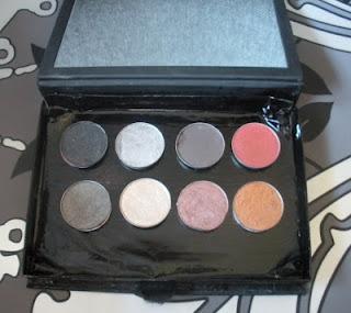 DIY: de caja Makeup Lesson Smokey de MAC a paleta de sombras