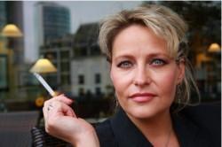 Ciertas fumadoras son más propensas a sufrir sofocos