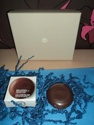 GLOSSY BOX Julio