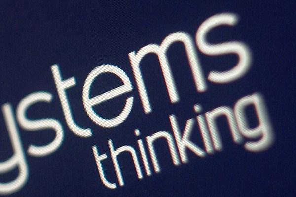 identidad systems thinking