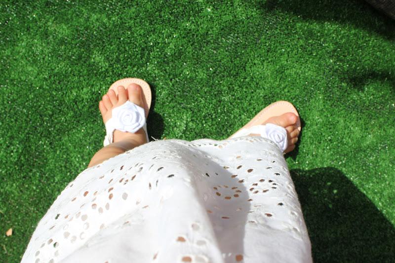 Nice white dress and lovely Cuquito shoes...
