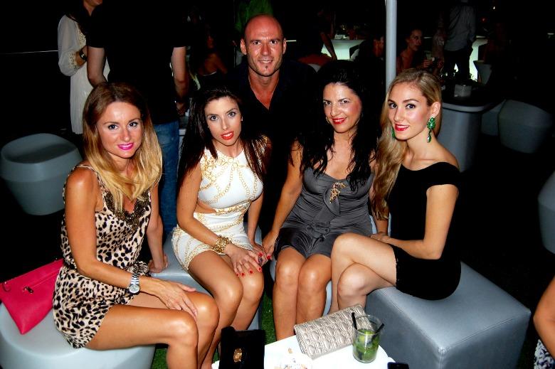 Bloggers en la noche Alicantina...