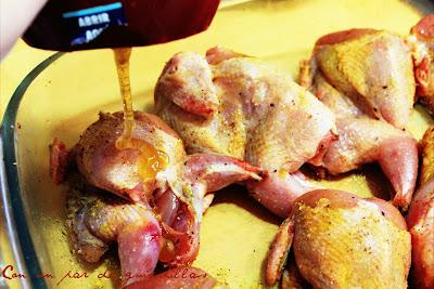 Codornices con cous-cous de pasas y espinacas