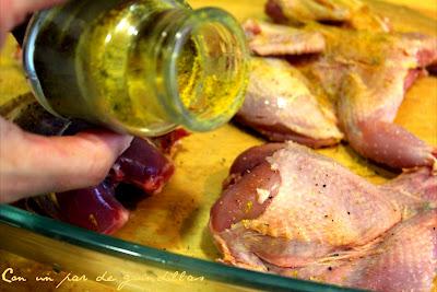 Codornices con cous-cous de pasas y espinacas