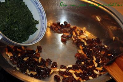 Codornices con cous-cous de pasas y espinacas