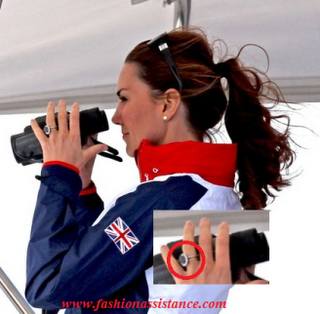Kate Middleton se hace a la mar con su anillo de compromiso y vuelve a vestir de Zara