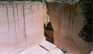 Lithica: paisaje tallado en la piedra