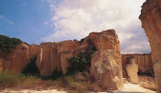 Lithica: paisaje tallado en la piedra