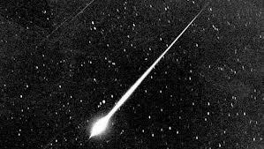 l230 Lluvia de estrellas (meteoritos), Perseidas o lágrimas de San Lorenzo