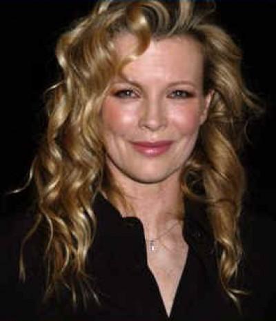 Kim Basinger se incorpora a One Square Mile